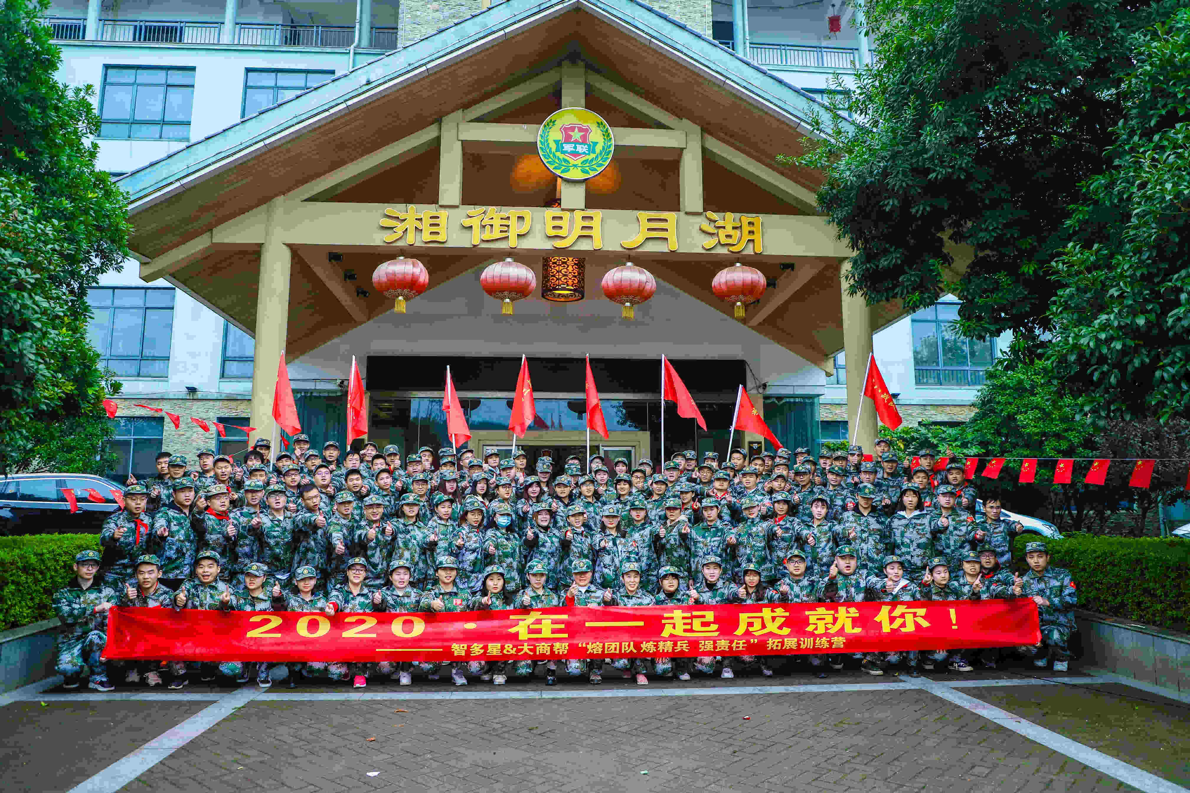 丽婷1_副本1.jpg 丽婷1_副本1.jpg